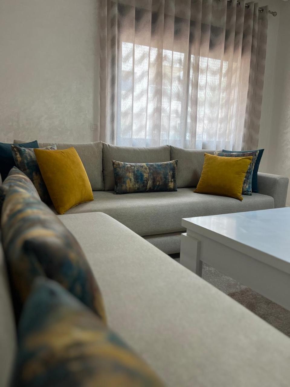 Zahra - Luxe & Confort Corniche Merkala Apartment *